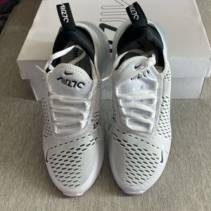 Womens NIKE Air Max 270